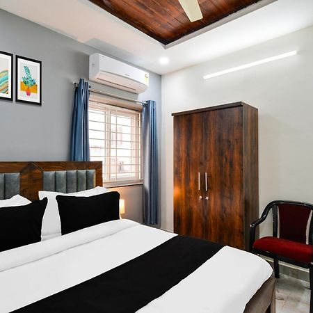 Super Collection O Gachibowli Phase - 1 Near Isb Hotell Exteriör bild