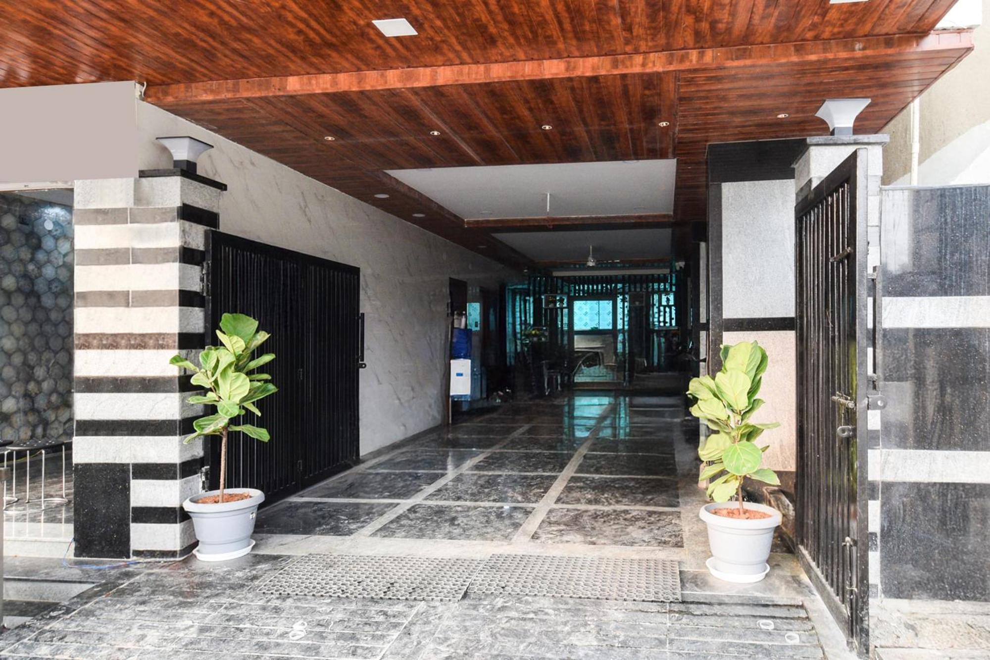 Super Collection O Gachibowli Phase - 1 Near Isb Hotell Exteriör bild